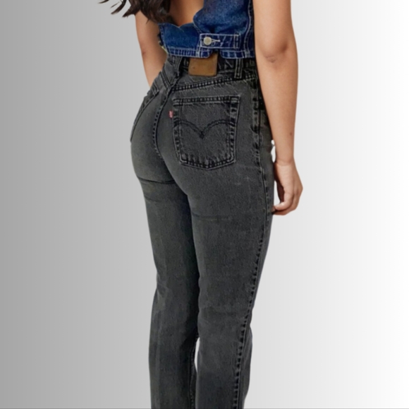 Vintage x 80s “made in Canada” 531 Levi High Waist Black Jean - Picture 1 of 10